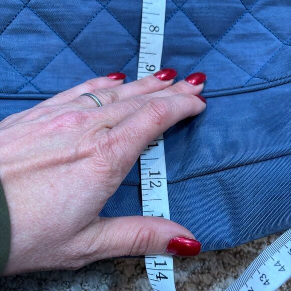 Brand new without Tags Ladies Baggallini Brand Large Blue Quilted Tote Bag - Picture 8 of 16